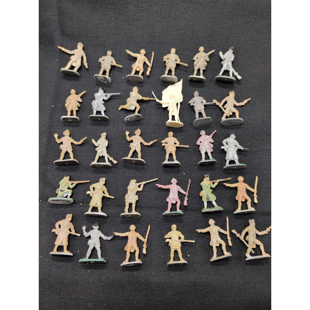 (30) American Revolution Militia In Hunting Shirt 1/72 Miniatures